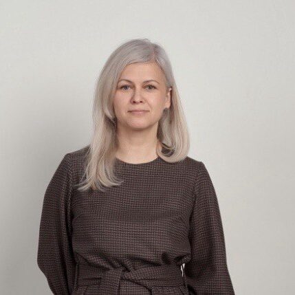 Сания Шкарбань